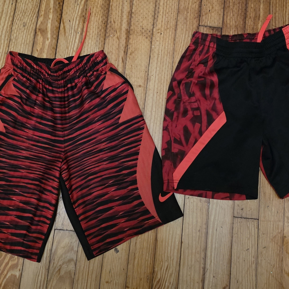 Boys Nike Shorts S/M